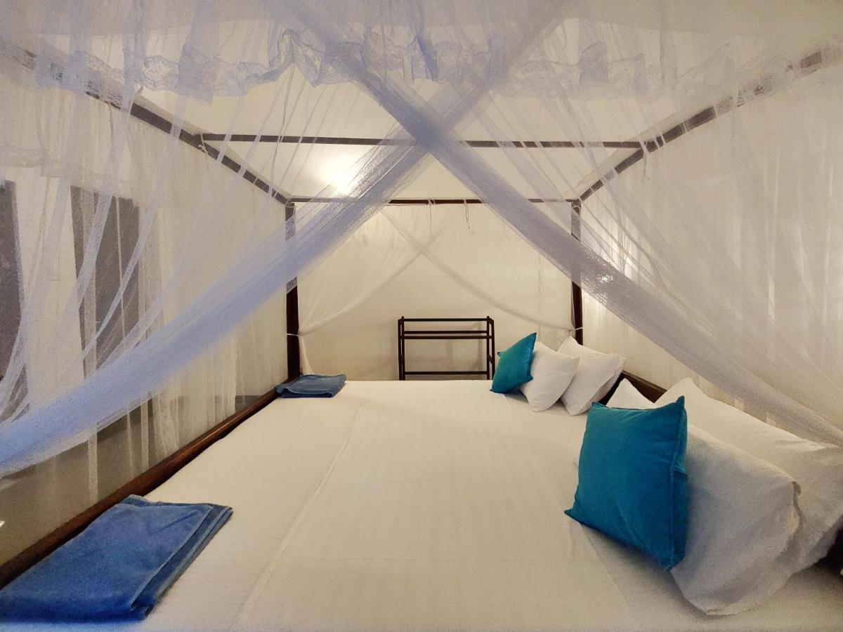 Sweden Inn Guesthouse هيكادوفا المظهر الخارجي الصورة