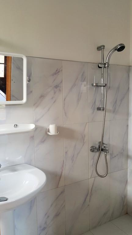 Sweden Inn Guesthouse هيكادوفا الغرفة الصورة